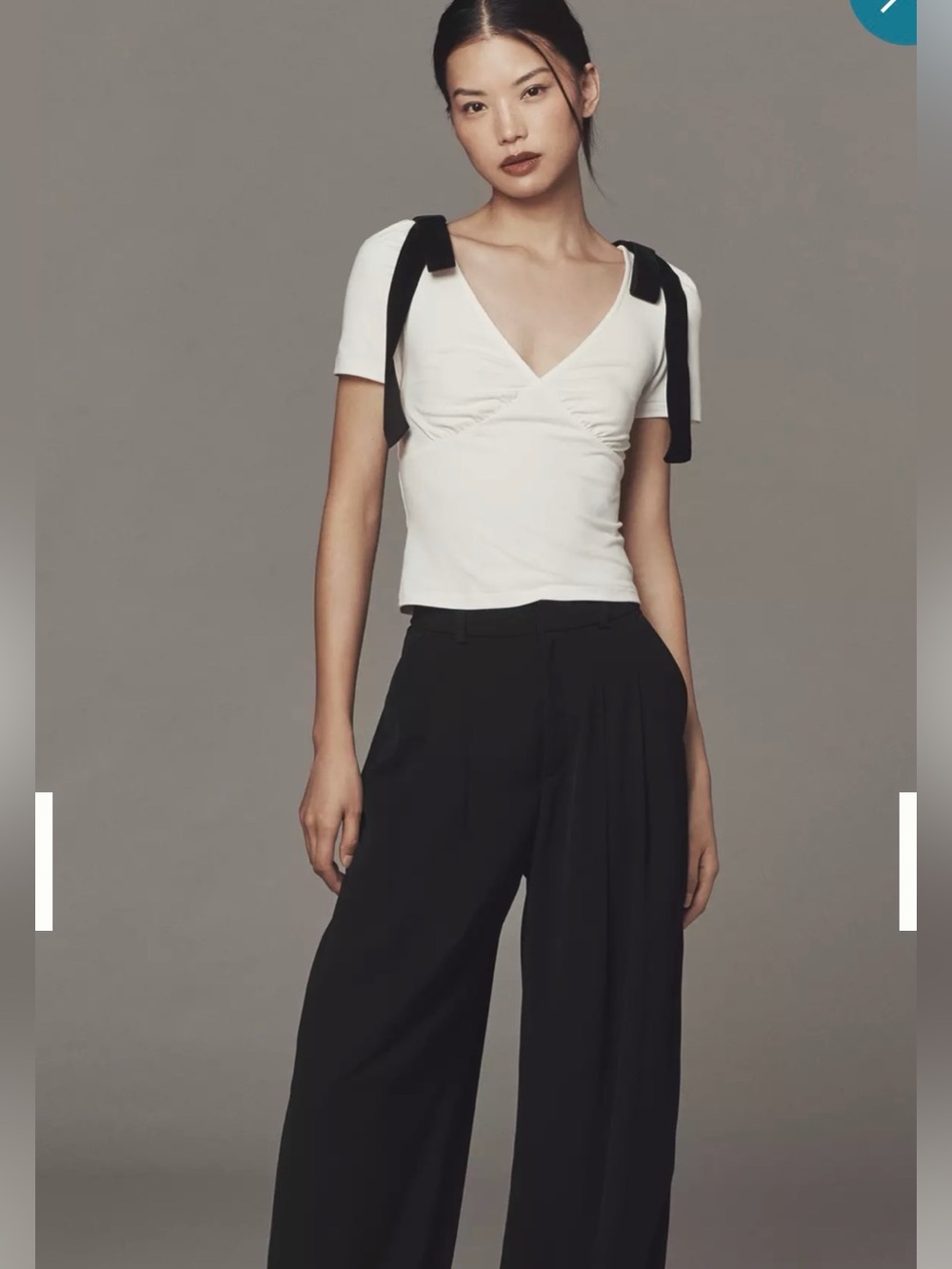 NWT Anthropologie Mare Mare Bow 
Puff-Sleeve V- Neck Top